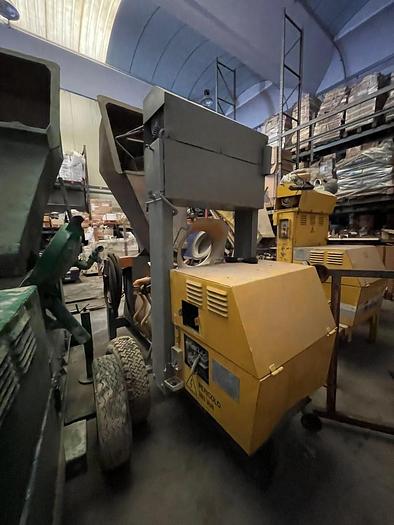 Usato TRASPORTATORI PER SOTTOFONDO