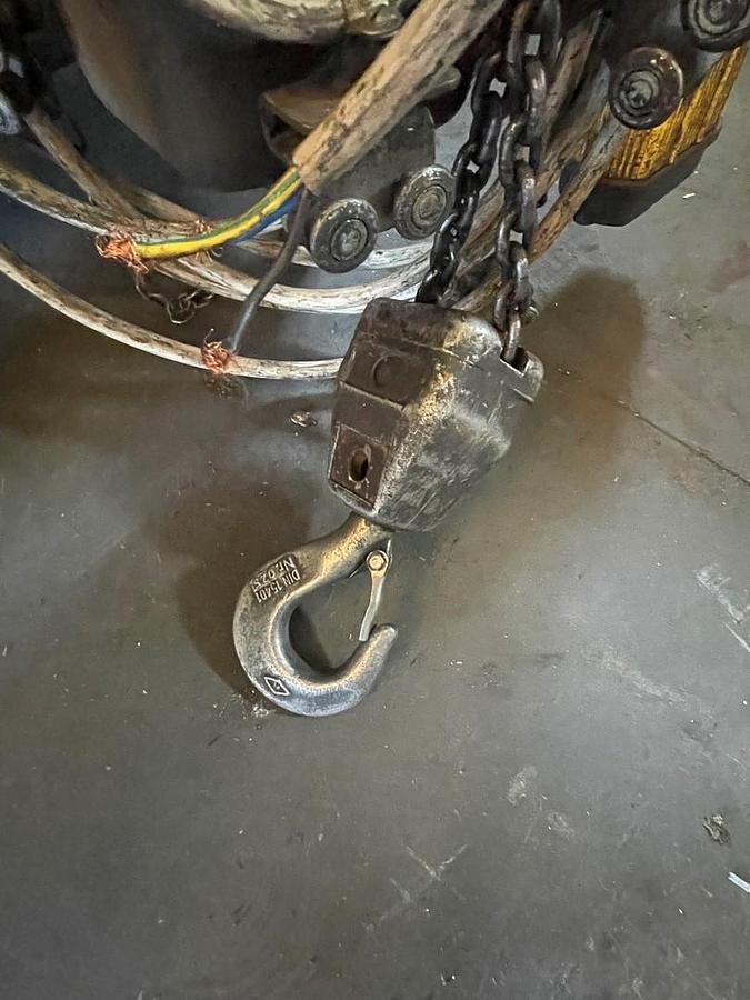 Usato GRU A BANDIERA 6