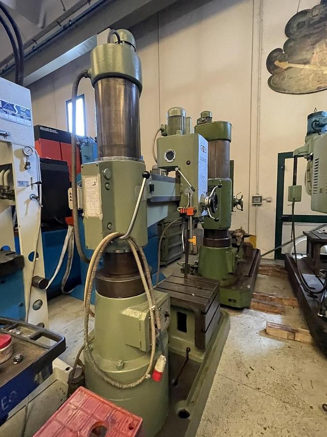 Usato TRAPANO RADIALE CINESE Z3032X10