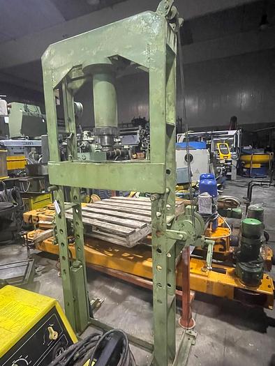 Usato PRESSA A PONTE MANUALE 150 TON