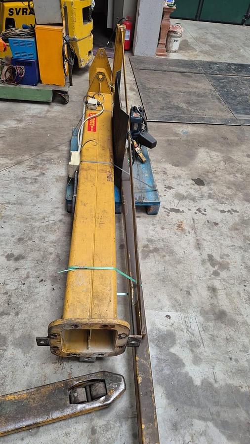 Usato GRU A BANDIERA DONATI 