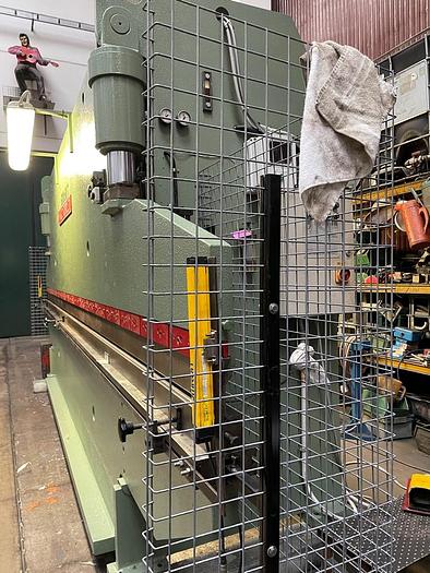 Usato PIEGATRICE MARIO RIBOLDI IDRAULICA 6000 X 80 TON