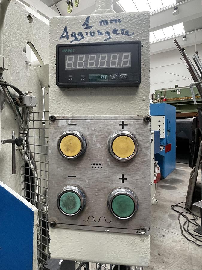 Usato PIEGATRICE OMAG IDRAULICA 4000 X 50