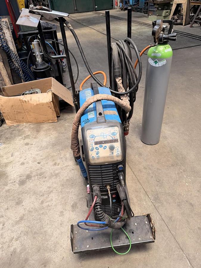 Usato SALDATRICE TIG SAFRO