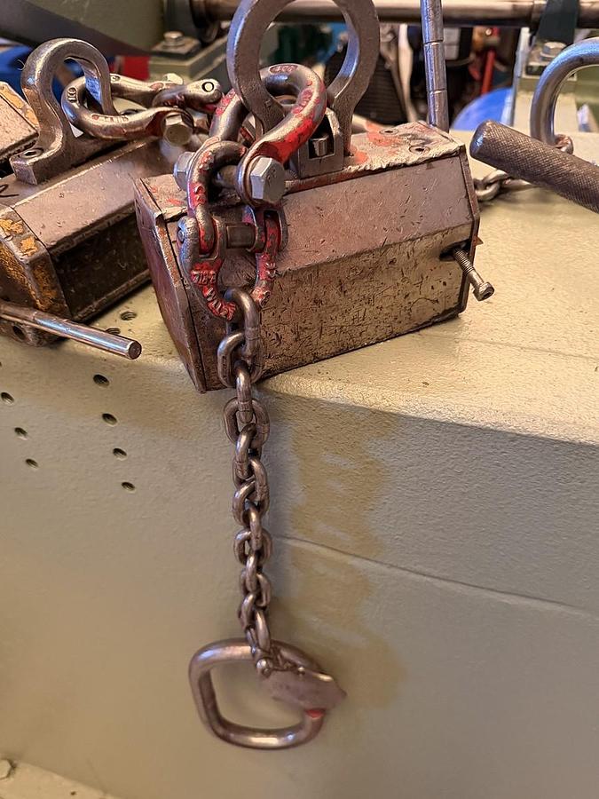 Usato MAGNETE DI SOLLEVAMENTO "TECNOMAGNETE"