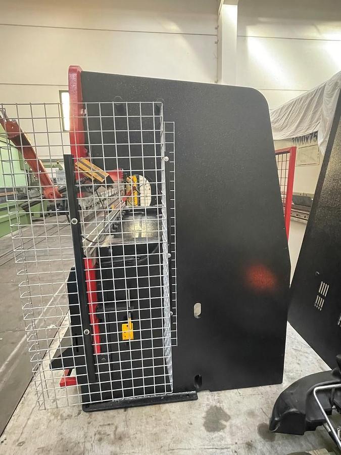 Usato PIEGATRICE SCHIAVI IDRAULICA 2500X50 TON