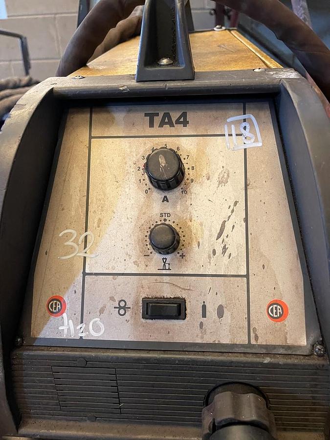 Usato SALDATRICE (N°32) CEA DIGITECH 400 PLUSED