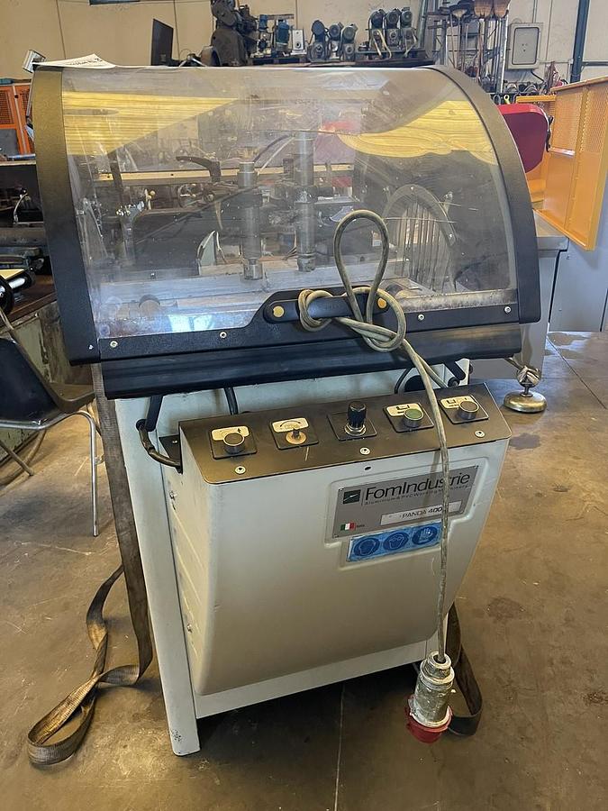 Usato TAGLIERINA ALLUMINIO / SEGA CIRCOLARE FOM INDUSTRIE PANDA 400