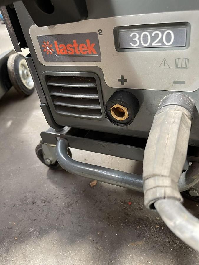 Usato SALDATRICE (N°58) LASTEC 3020