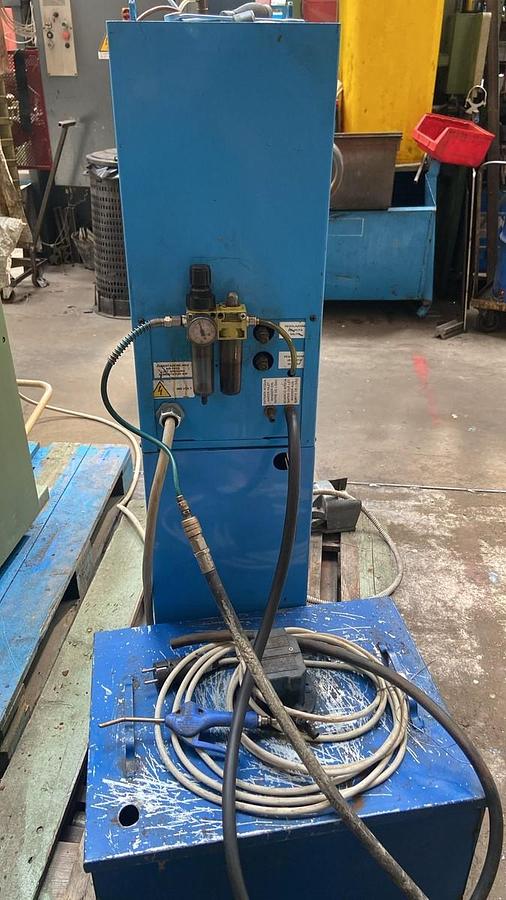 Usato PUNTATRICE (2) EME SP15M