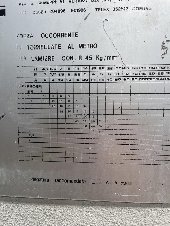 Usato PIEGATRICE COMAL IDRAULICA 3000X250 TON