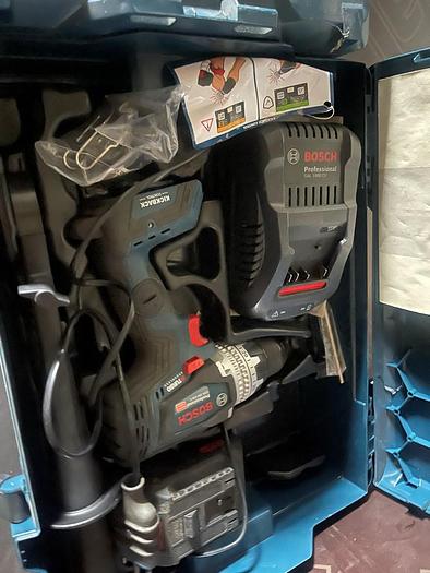 Usato BOSCH TRAPANO AVVITATORE BITURBO 18 V