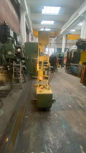 Usato PRESSA A PONTE OMCN 70 TON