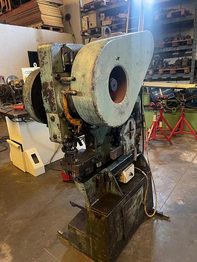 Usato PUNZONATRICE OMERA OMM