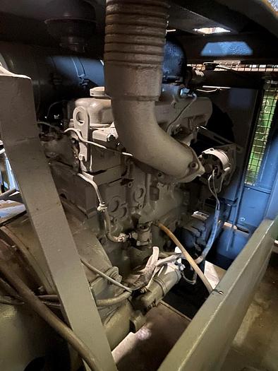 Usato GENERATORE DI CORRENTE 32 KW