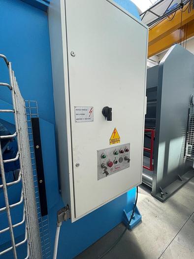 Usato PIEGATRICE FARINA IDRAULICA 5000X100 TON