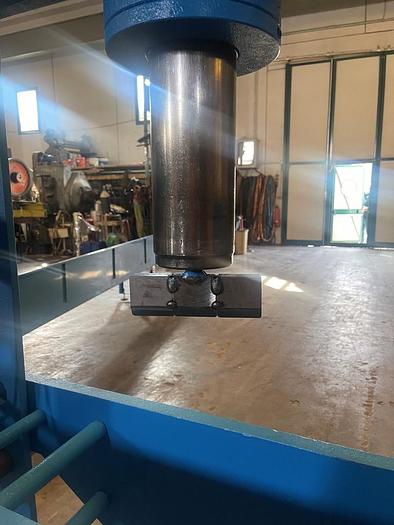 Usato PRESSA A PONTE 100-120 TON