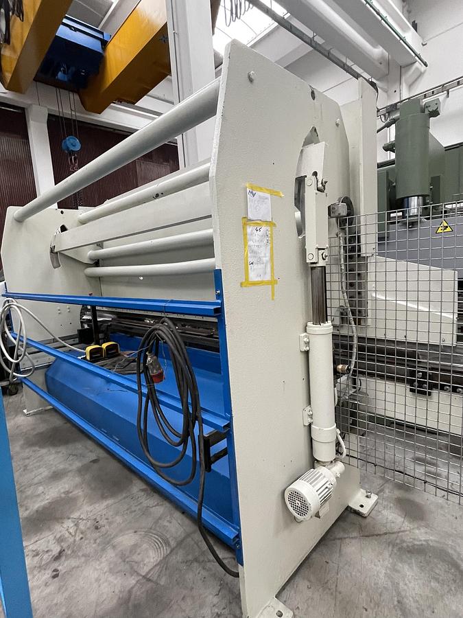 Usato PIEGATRICE OMAG IDRAULICA 4000 X 50