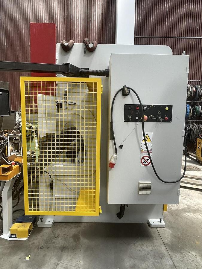 Usato PIEGATRICE IMAL IDRAULICA 3000X100 TON 