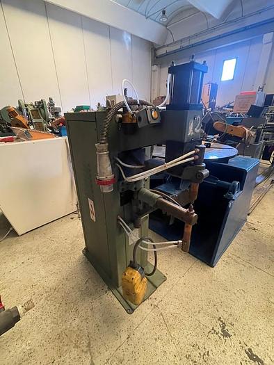 Usato PUNTATRICE (2) CEA