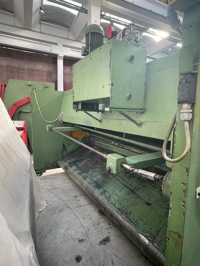 Usato CESOIA BL MECCANICA 3000x6