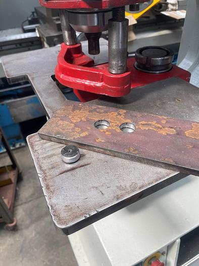 Usato PUNZONATRICE OMES CH85 XS