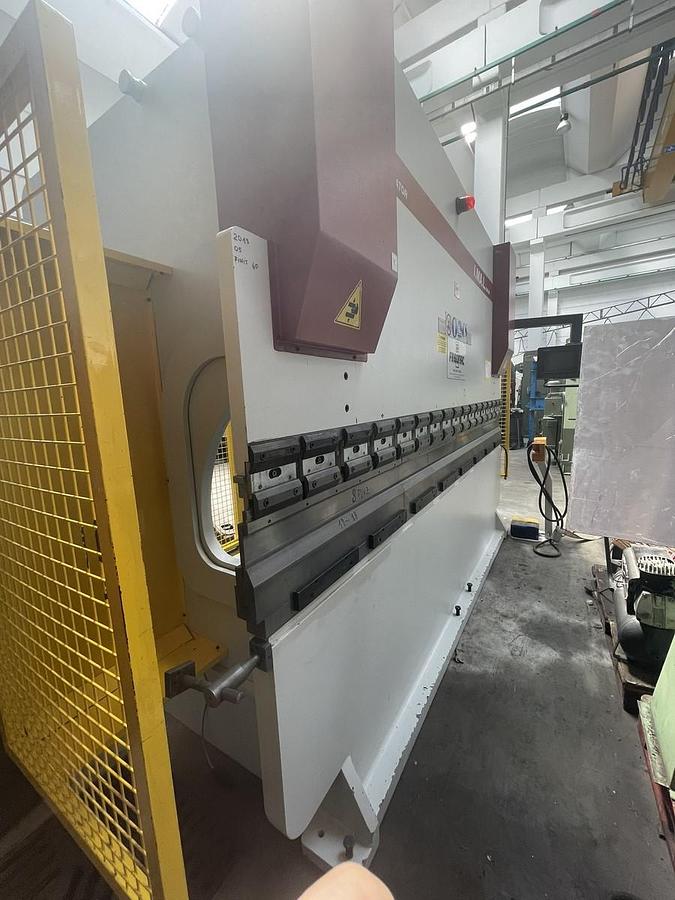 Usato PIEGATRICE IMAL IDRAULICA 3000X100 TON 