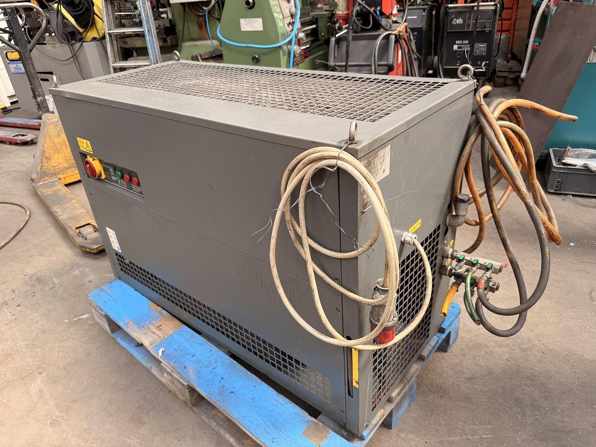 Usato REFRIGERATORE INDUSTRIALE REFIND CHWT 55