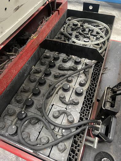 Usato CARRELLO ELEVATORE  ELETTRICO NICHIYU 13 QL