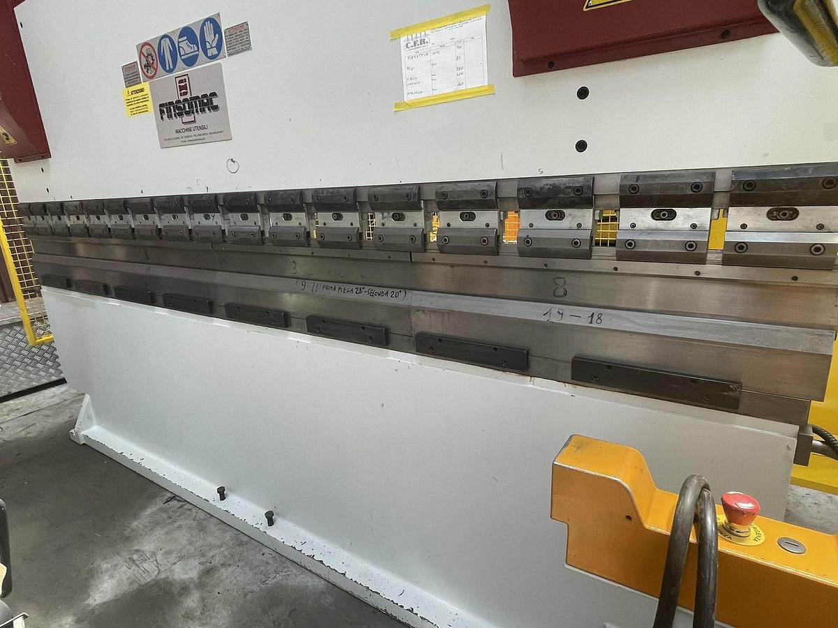 Usato PIEGATRICE IMAL IDRAULICA 3000X100 TON 