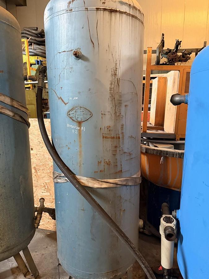 Usato SERBATOIO PER COMPRESSORI 725 LT.