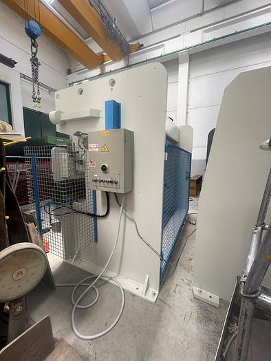 Usato PIEGATRICE MANDELLI IDRAULICA 3000X60 TON