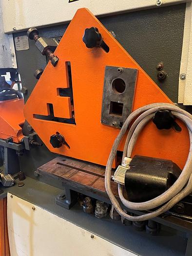 Usato PUNZONATRICE OMES CH70