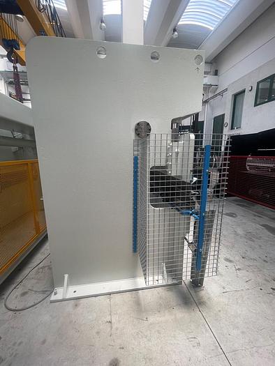 Usato PIEGATRICE MANDELLI IDRAULICA 3000X60 TON