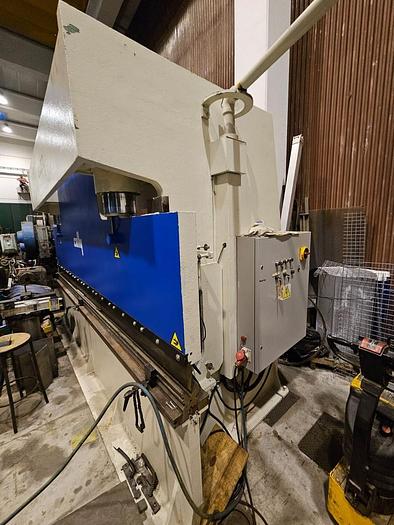 Usato PIEGATRICE COLLY IDRAULICA 4000 X 250