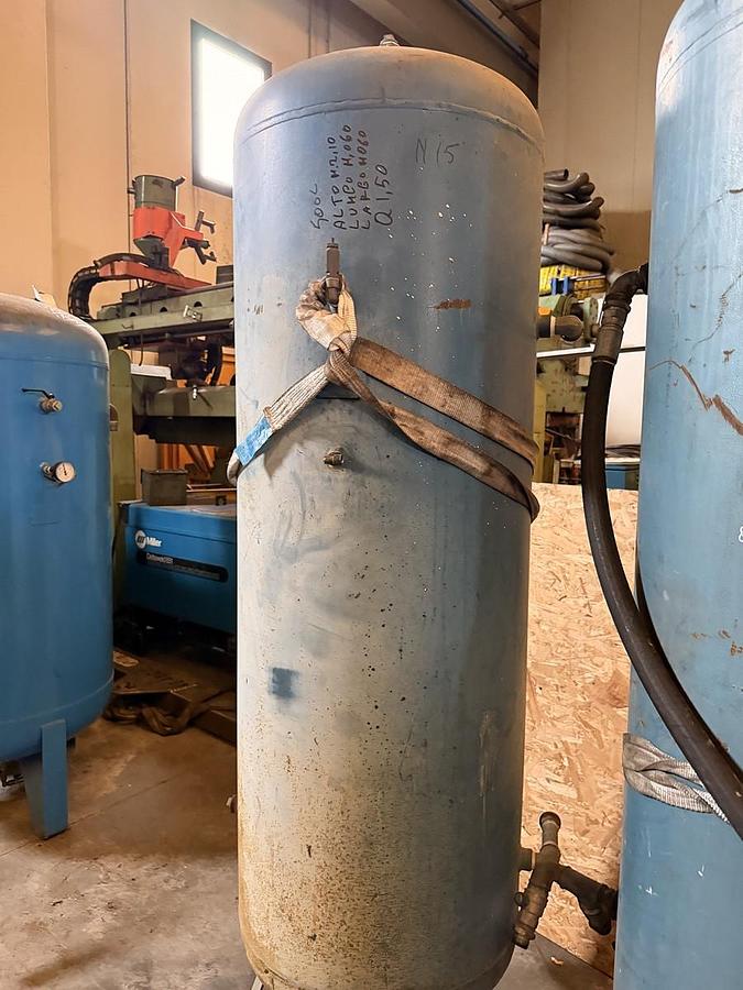 Usato SERBATOIO PER COMPRESSORI 725 LT.