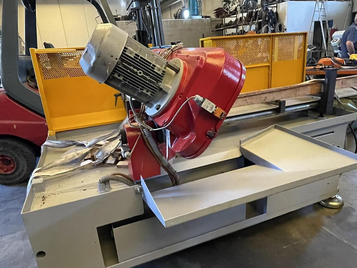 Usato SEGHETTO BIANCO 370 A AUTOMATICO