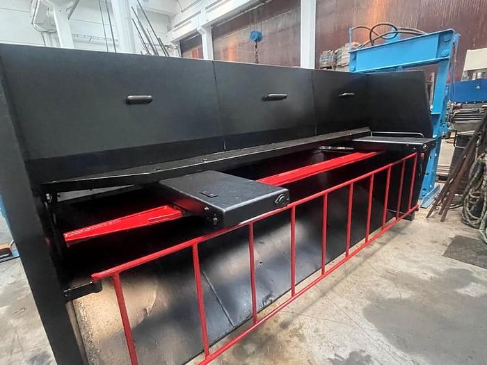 Usato CESOIA SCHIAVI IDRAULICA 3000X6 (BIS)