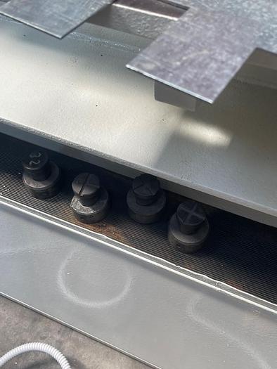 Usato PUNZONATRICE OMES CH85 XS