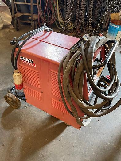 Usato SALDATRICE A TIG LINCOLN V300TC 