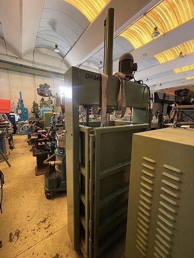 Usato PRESSA PER CARTA (VERDE)