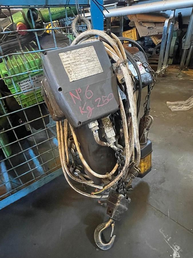 Usato GRU A BANDIERA 6