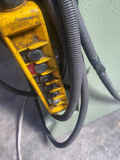 Usato POSIZIONATORE A TAVOLA 10 TON (10.000 Kg)