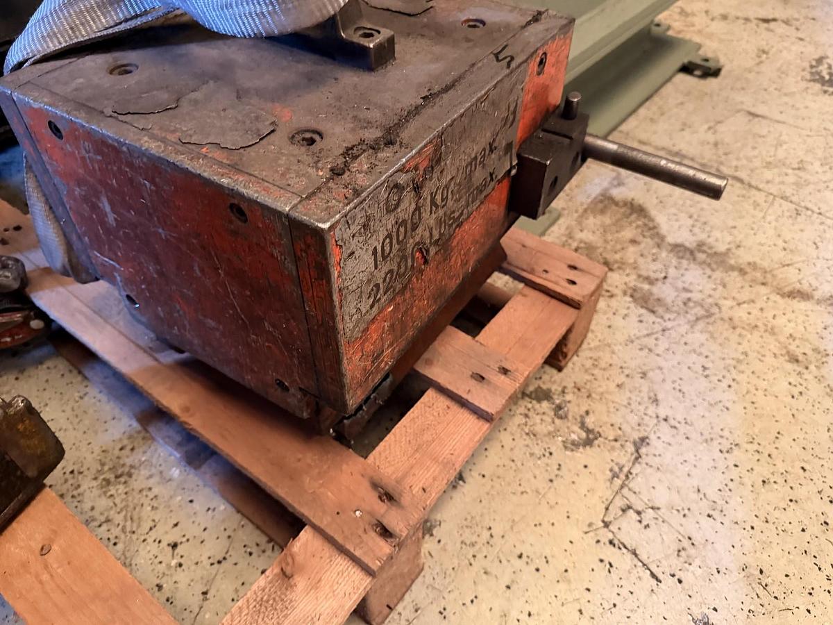 Usato MAGNETE DI SOLLEVAMENTO "TECNOMAGNETE"