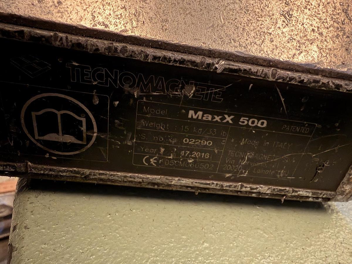 Usato MAGNETE DI SOLLEVAMENTO "TECNOMAGNETE"