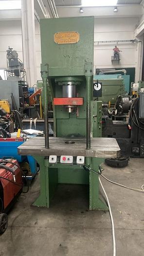 Usato PRESSA CAVANI GOLDONI IDRAULICA 250 TON