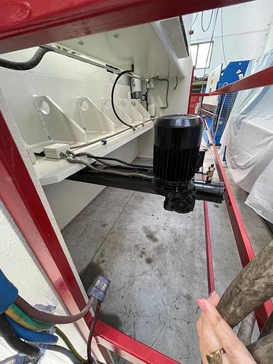 Usato CESOIA OMAG IDRAULICA 3000 X 10