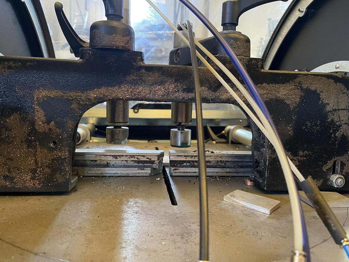 Usato TAGLIERINA ALLUMINIO / SEGA CIRCOLARE FOM INDUSTRIE PANDA 400