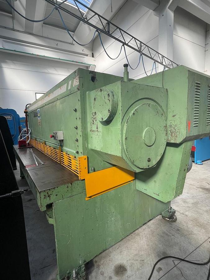 Usato CESOIA BL MECCANICA 3000x6