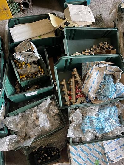 Usato RACCORDI IDRAULICI IN OTTONE